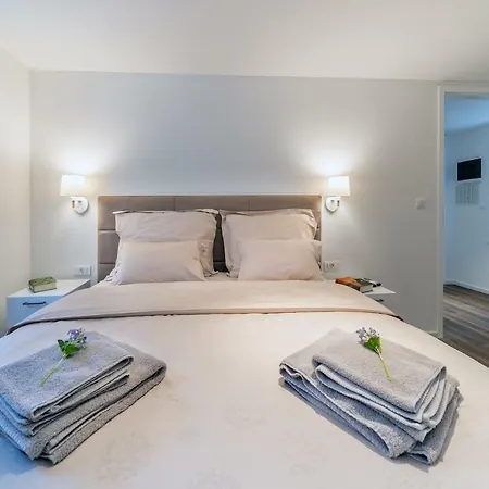 アパート Feel Like An Emperor スプリト