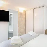 Apartman Feel Like An Emperor *